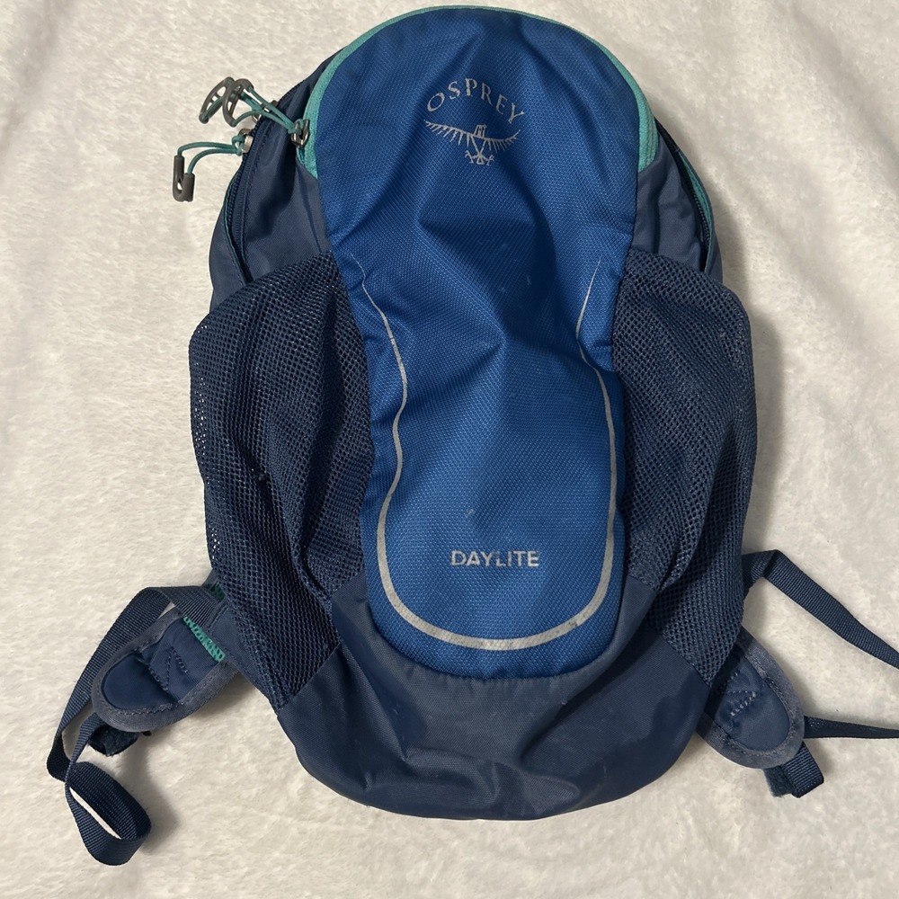 Osprey Kids Daylite Backpack Blue  Lightweight School Hiking Travel Bag